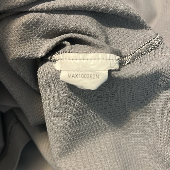 VRST Gray Short Sleeve Athletic Shirt Large - Picture 5 of 5